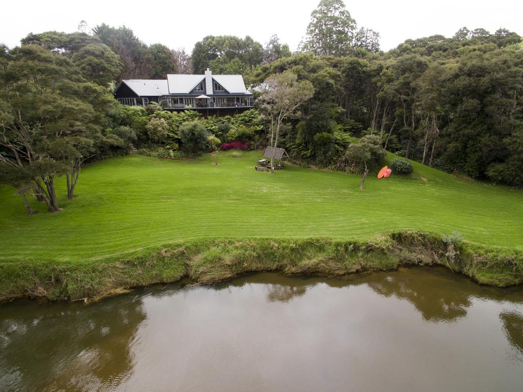 River Retreat Haruru ภายนอก รูปภาพ